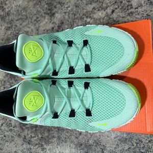 Nike metcon 4 Mint Green Athletic Sneakers with Neon Accents